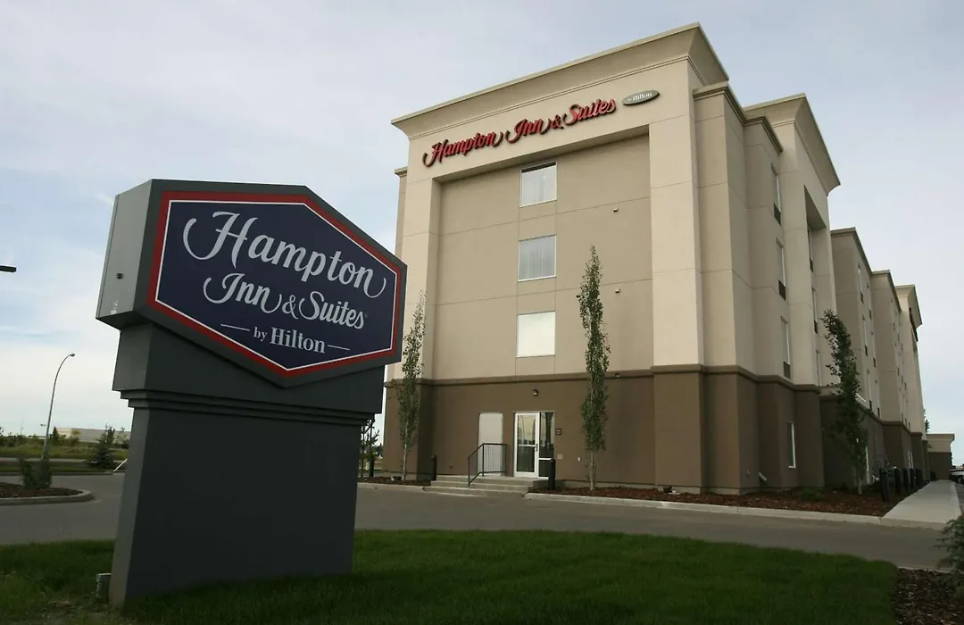 Hampton Inn & Suites Red Deer-1