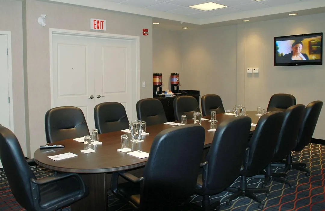 Hampton Inn & Suites By Hilton Lethbridge-1