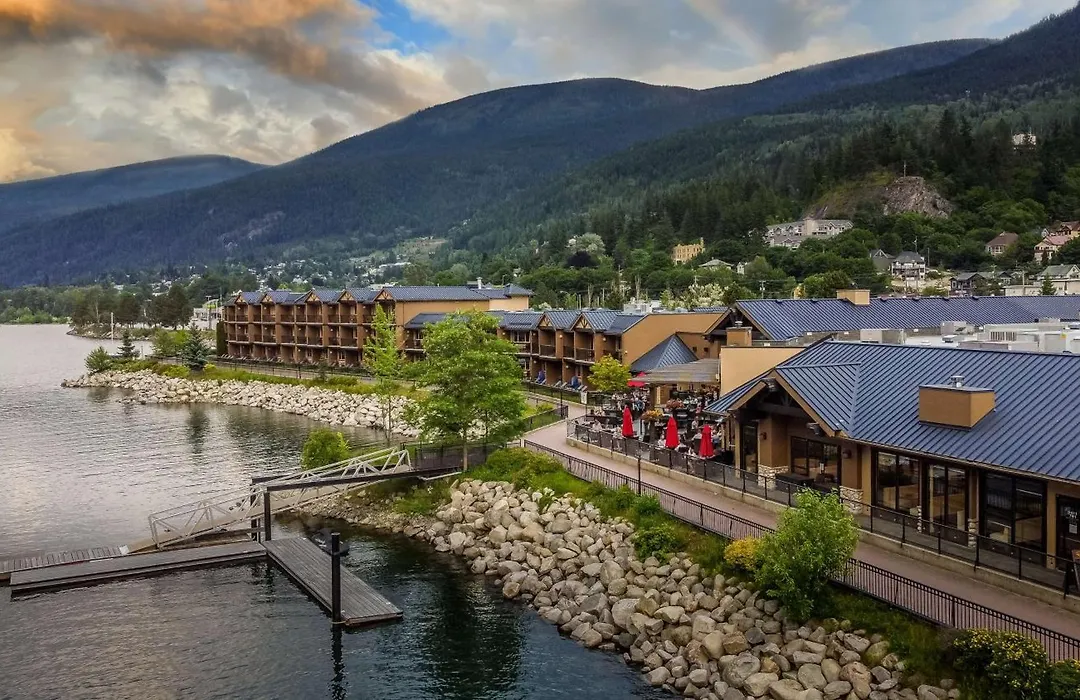 Prestige Lakeside Resort, Worldhotels Elite-1