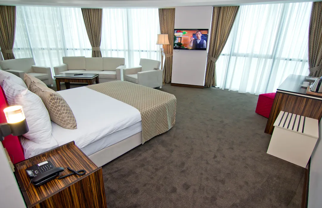 Sky Tower Hotel-1