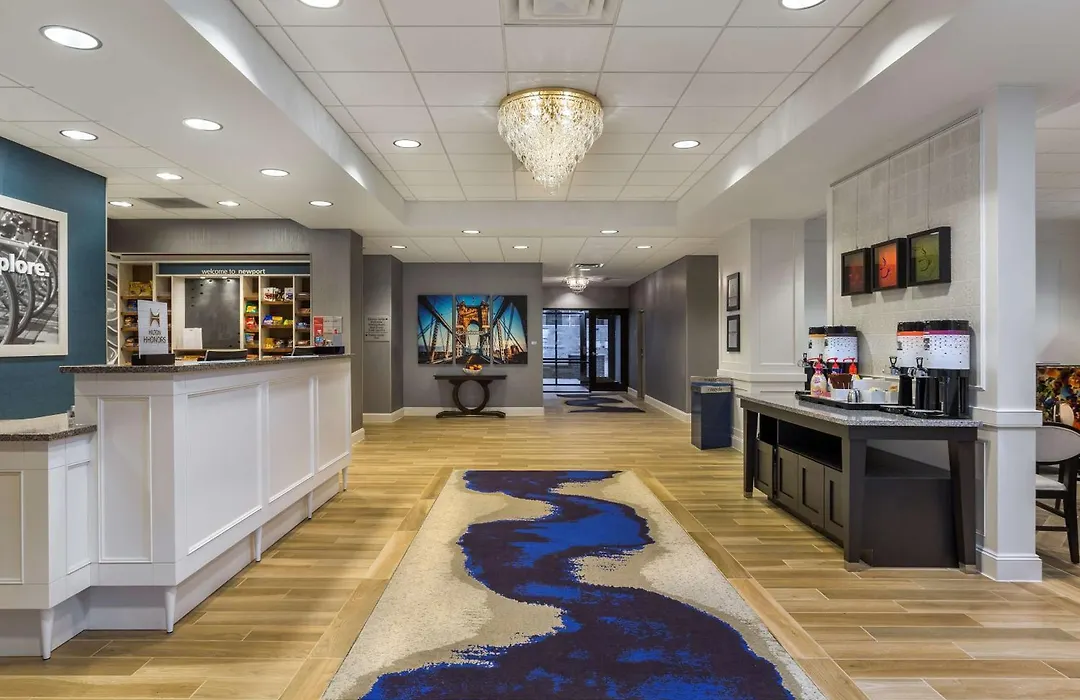 Hampton Inn & Suites Newport/Cincinnati, Ky-1