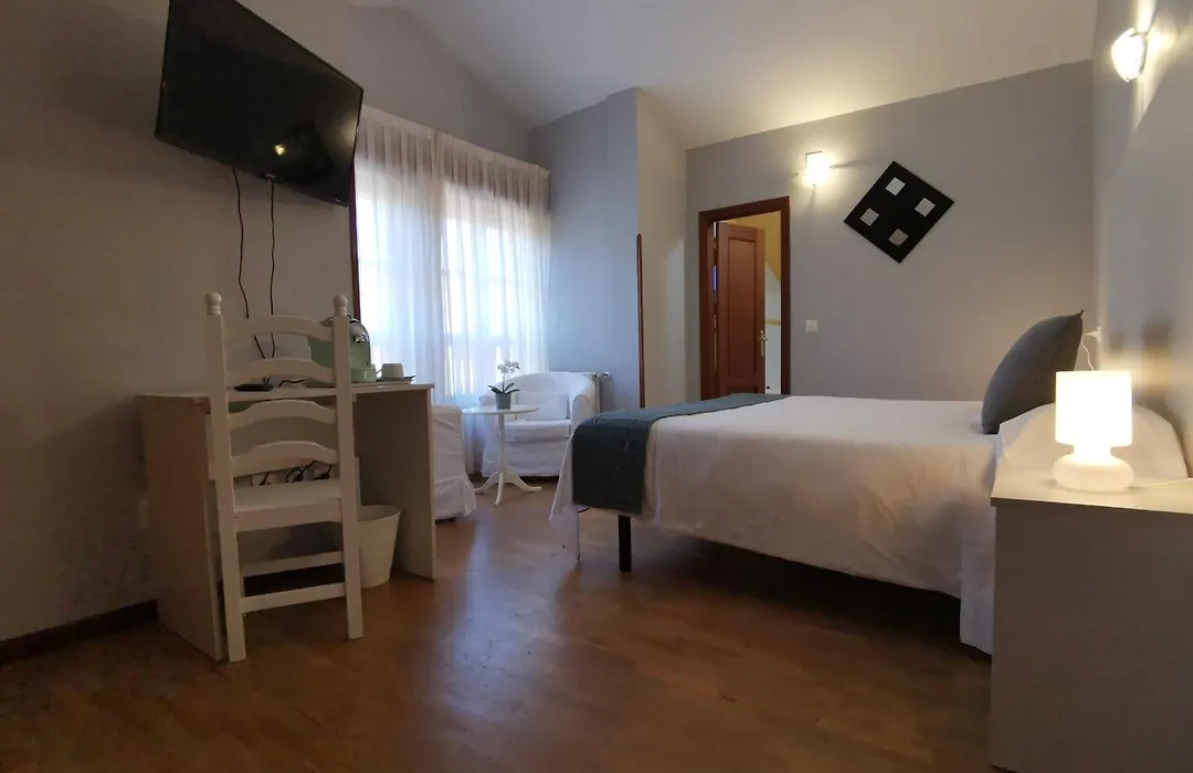 Hotel El Trasgu-1
