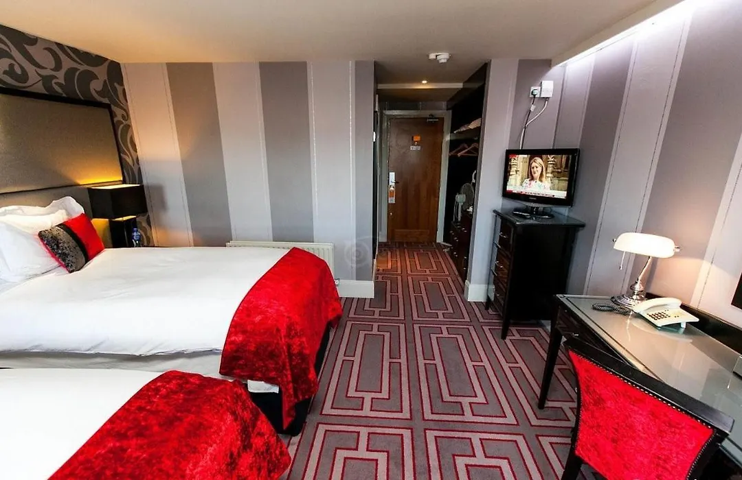 Benedicts Hotel-1