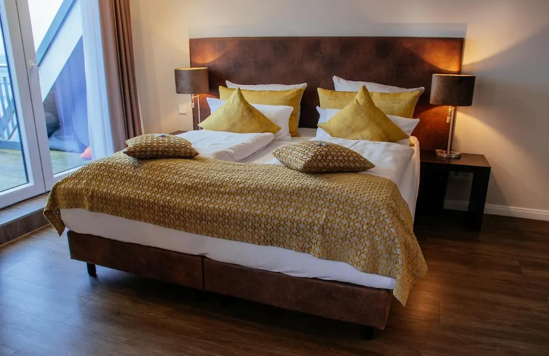 Strandhotel Luv-1