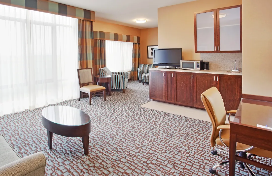 Holiday Inn Express & Suites Salinas By Ihg-1