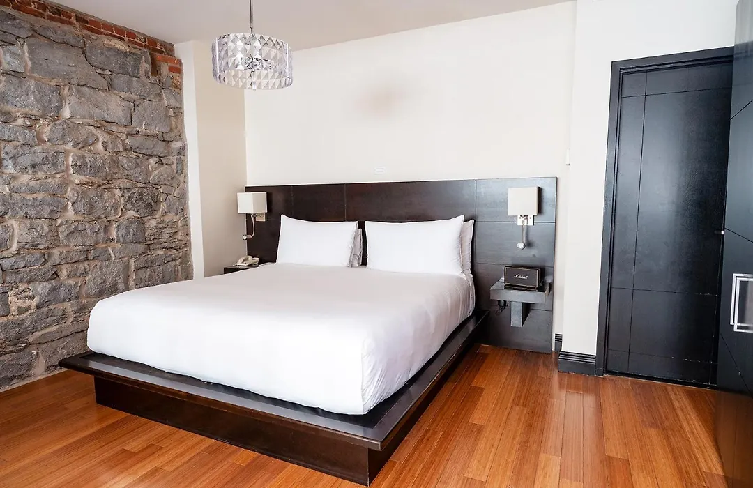 Le Petit Hotel Montreal-1