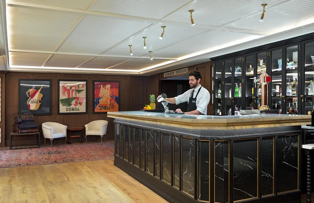 H10 Corregidor Boutique Hotel-1