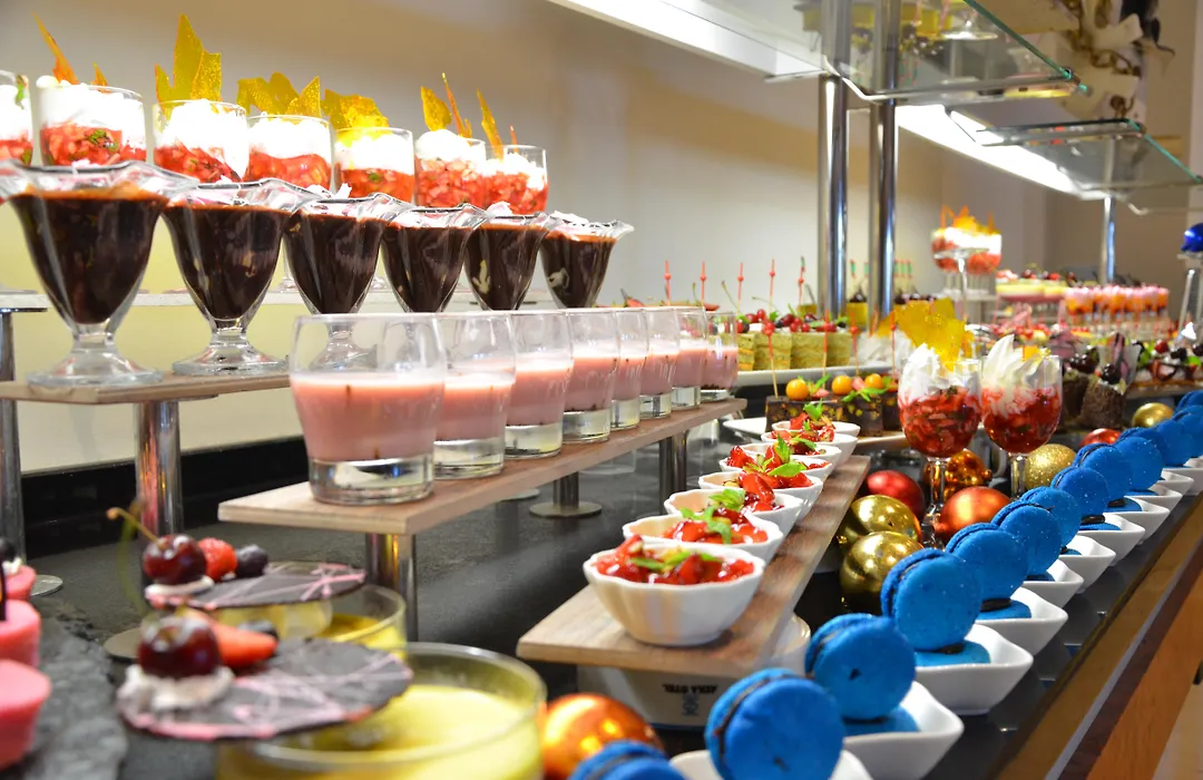 Azka Hotel-1
