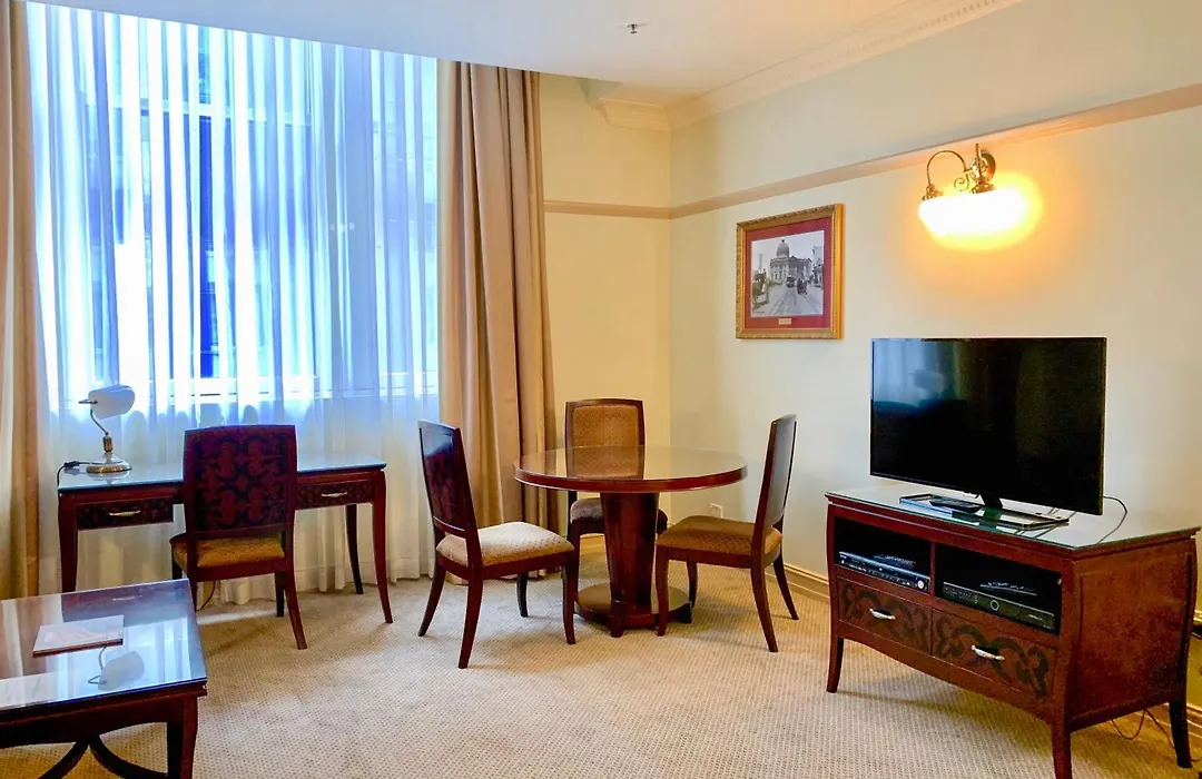 Royal Albert Hotel-1