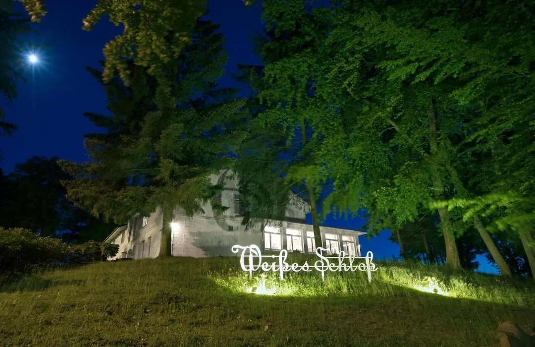 Hotel Weißes Schloß-1