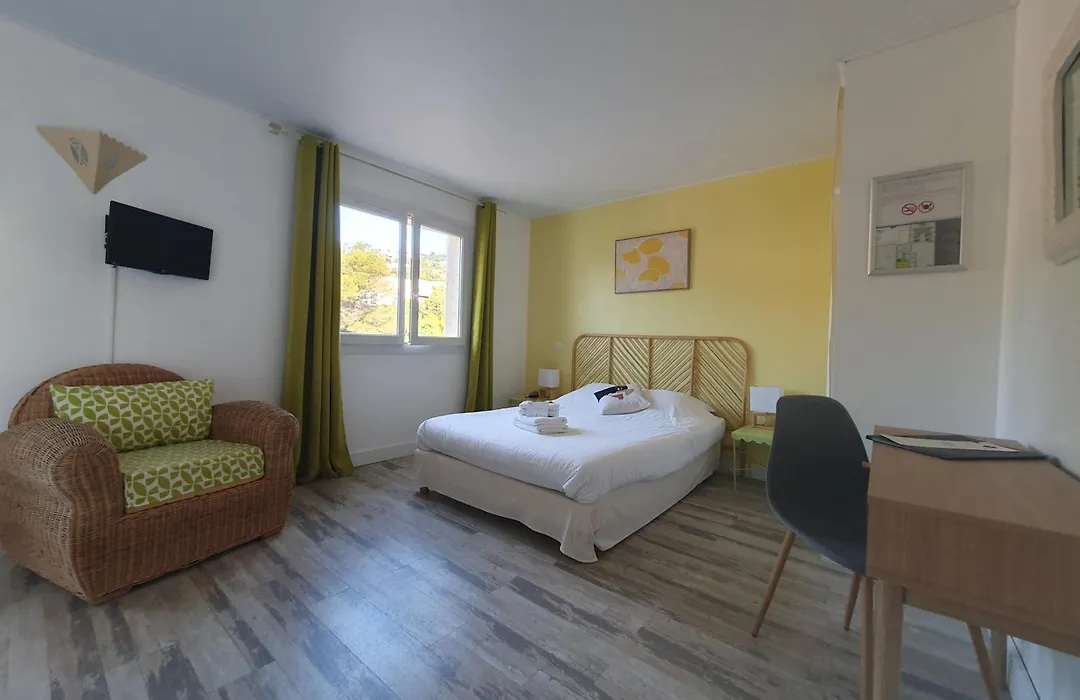 Hôtel Les Calanques-1