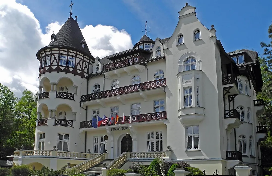Spa Hotel Villa Smetana-1