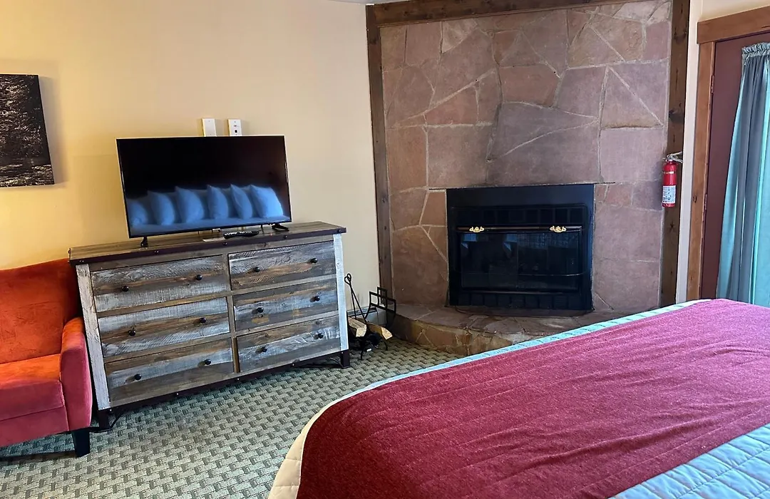 Silver Moon Inn-1