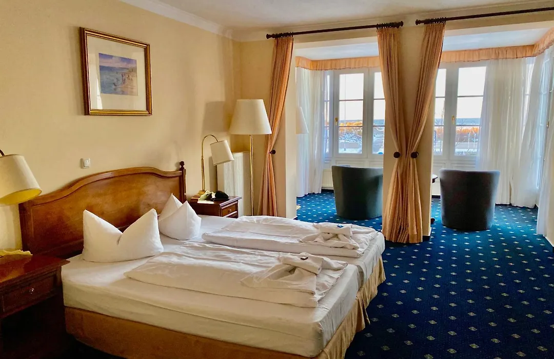 Hotel Bellevue Warnemünde-1