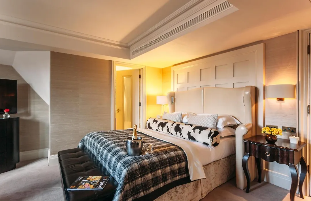 11 Cadogan Gardens And The Apartments-1