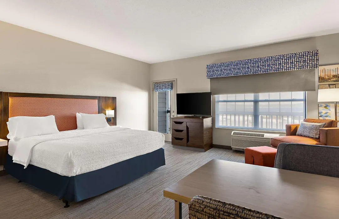Hampton Inn & Suites Petoskey-1