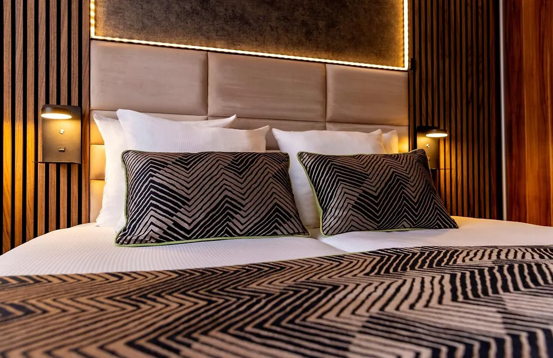 Jupiter Hotel-1