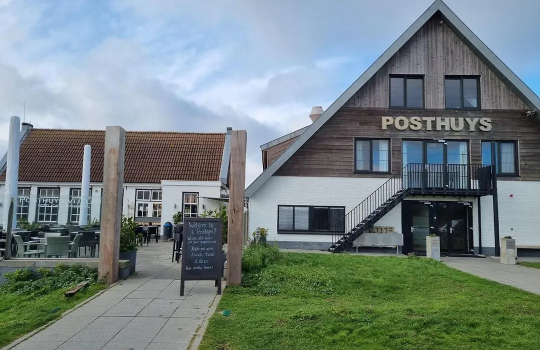 Hotel Posthuys Vlieland-1