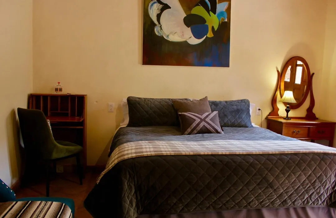 Hotel Amor y Paz-1