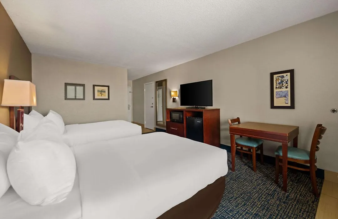 Comfort Inn On The Ocean-1