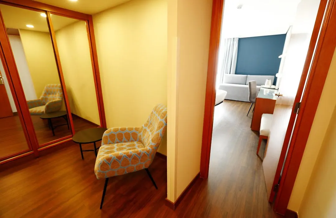 Travelodge Madrid Coslada Aeropuerto-1