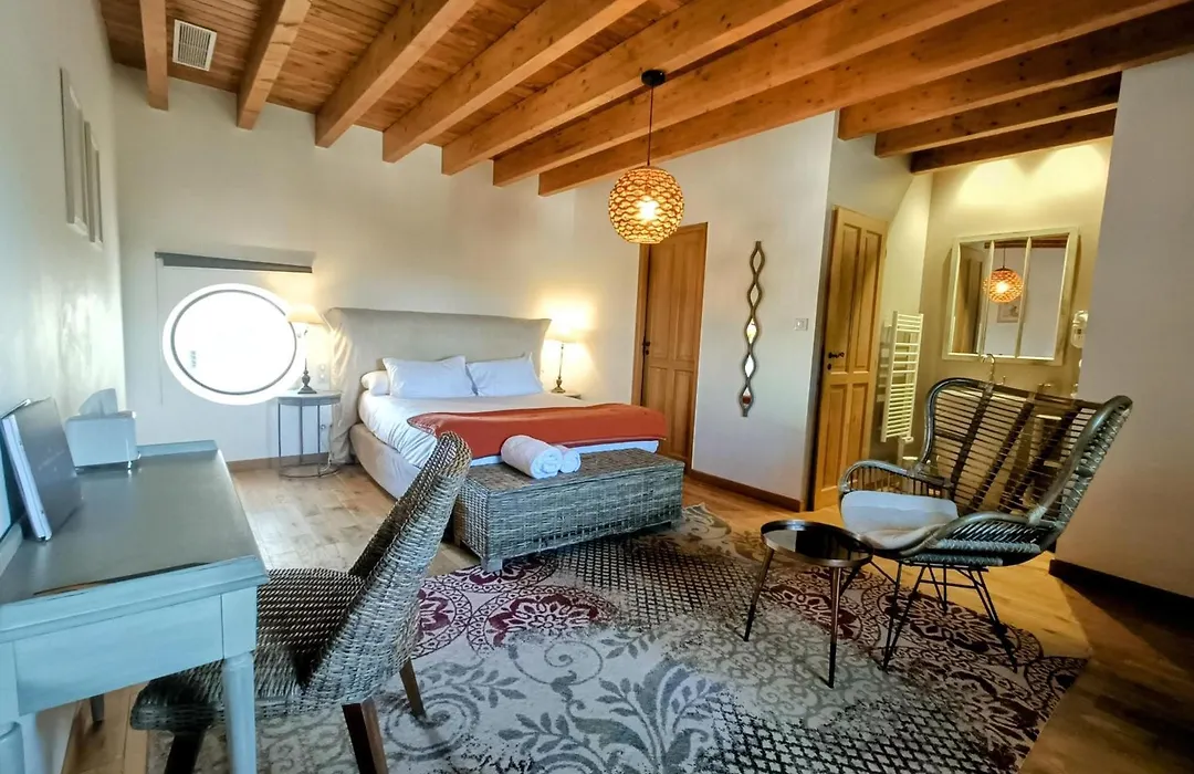 Les Chambres De La Renaissance-1