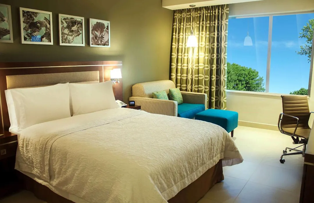 Hampton Inn By Hilton Merida-1
