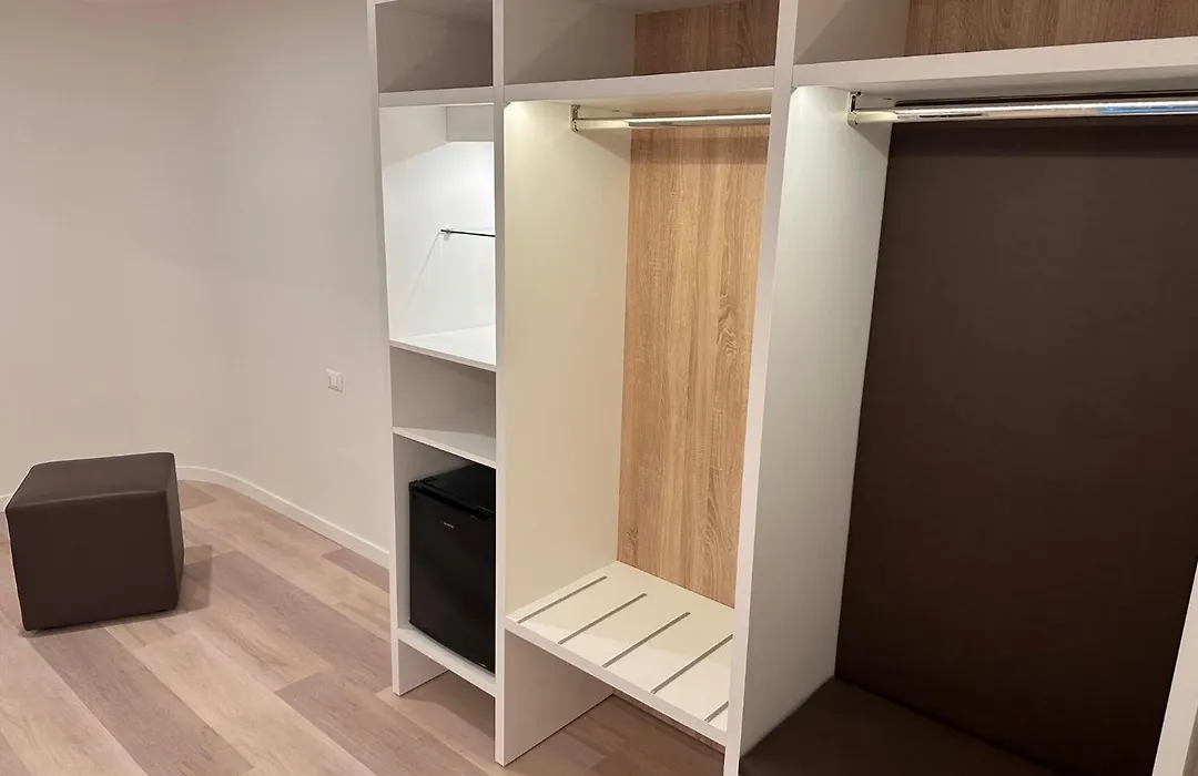 Hotel Derby S-1