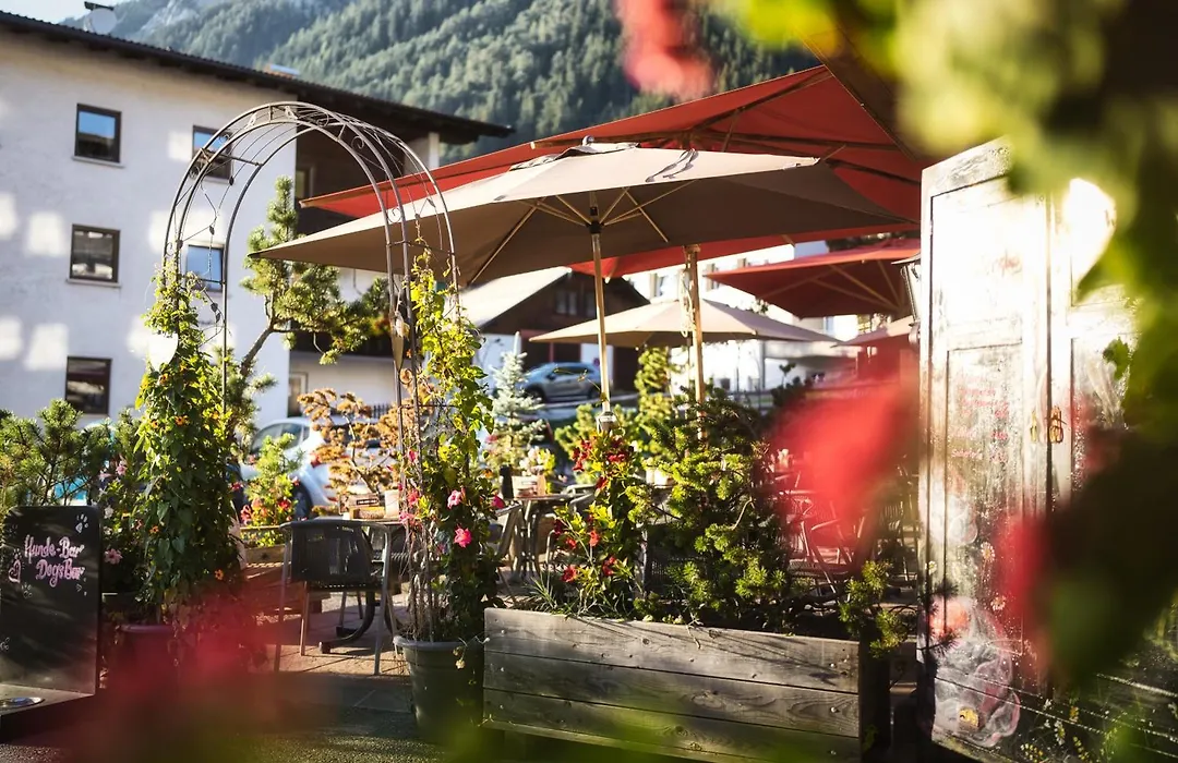 Berghotel Basur - Das Schihotel am Arlberg-1