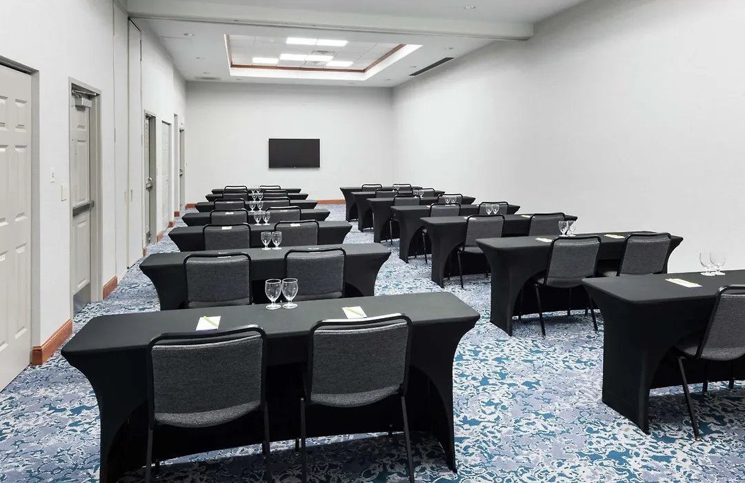 Hilton Garden Inn Lake Forest Mettawa-1