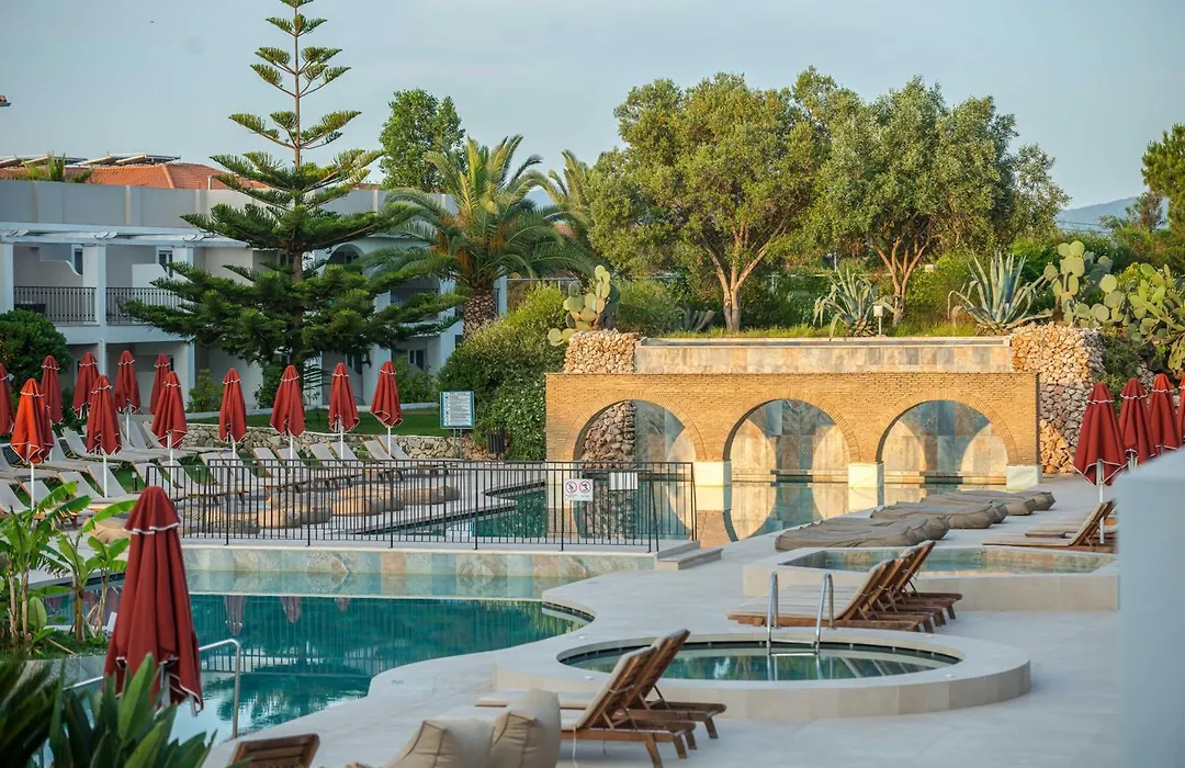 Bitzaro Grande Hotel&Suites-1
