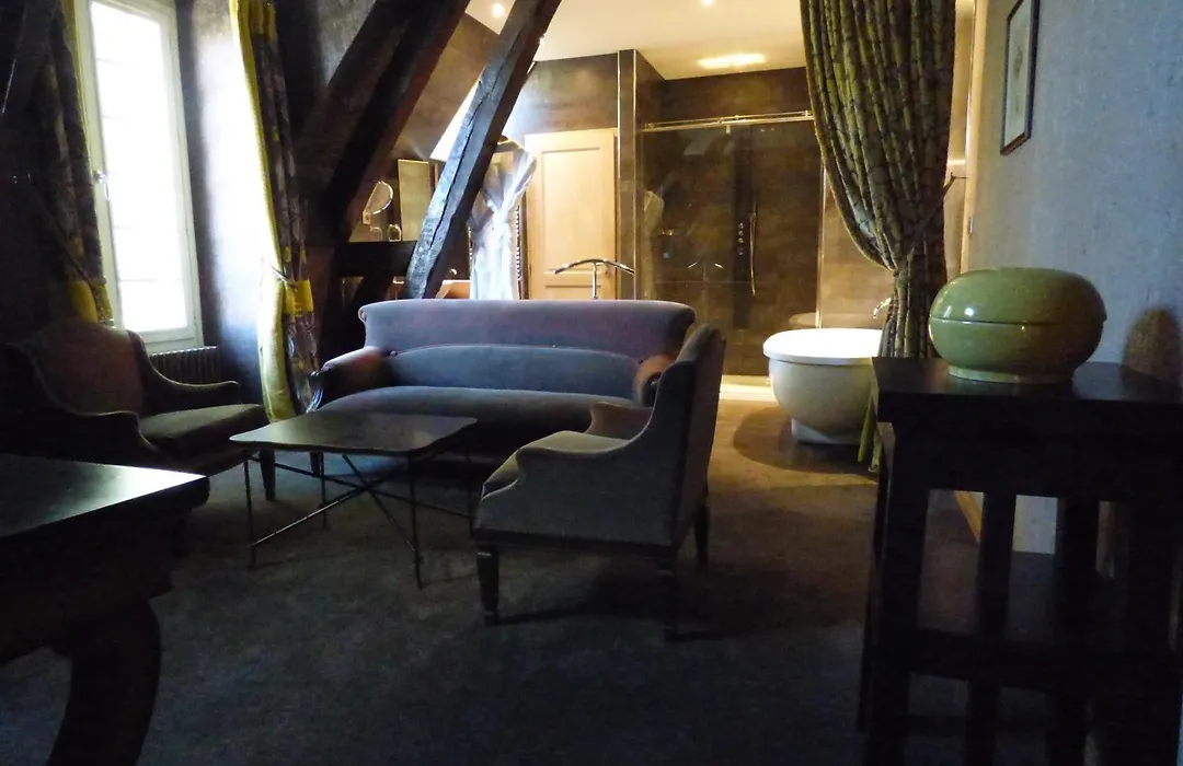 Chateau De Fere-1