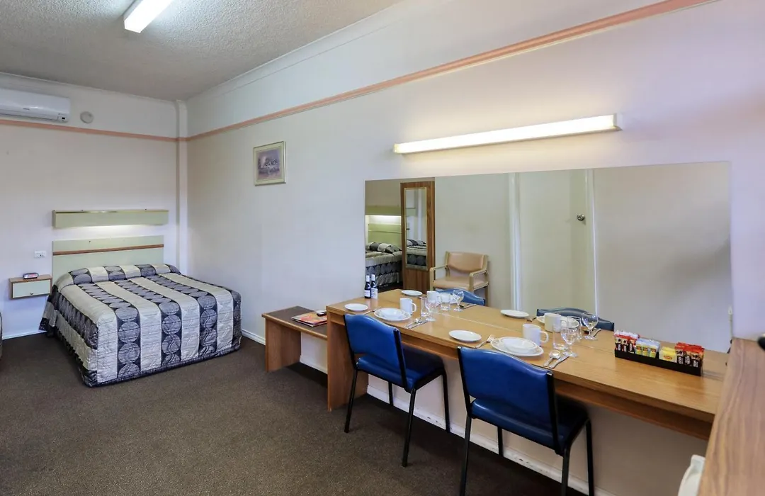 Comfort Inn Crystal Broken Hill-1