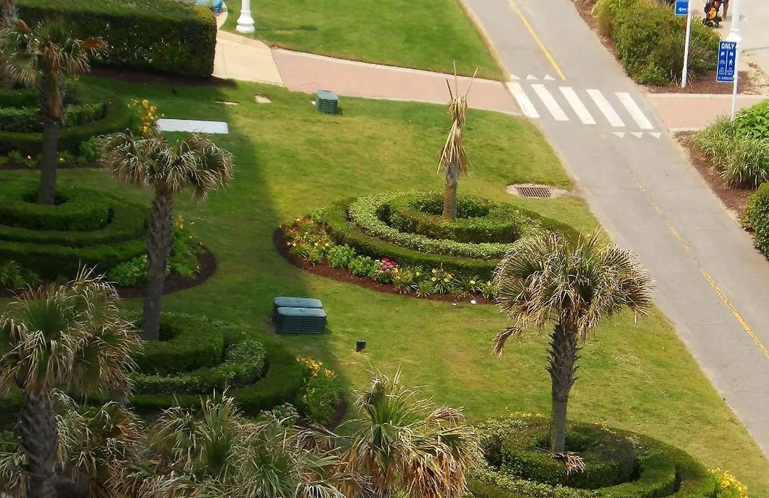 The Breakers Resort Inn-1