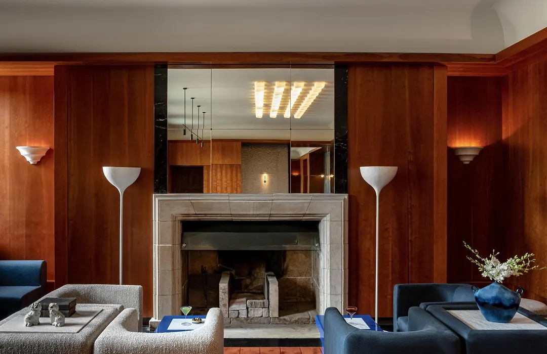Cowley Manor Experimental-1