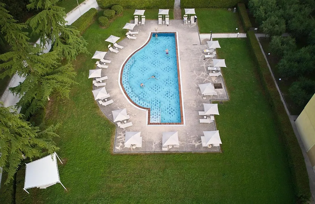 Delfina Palace Hotel-1