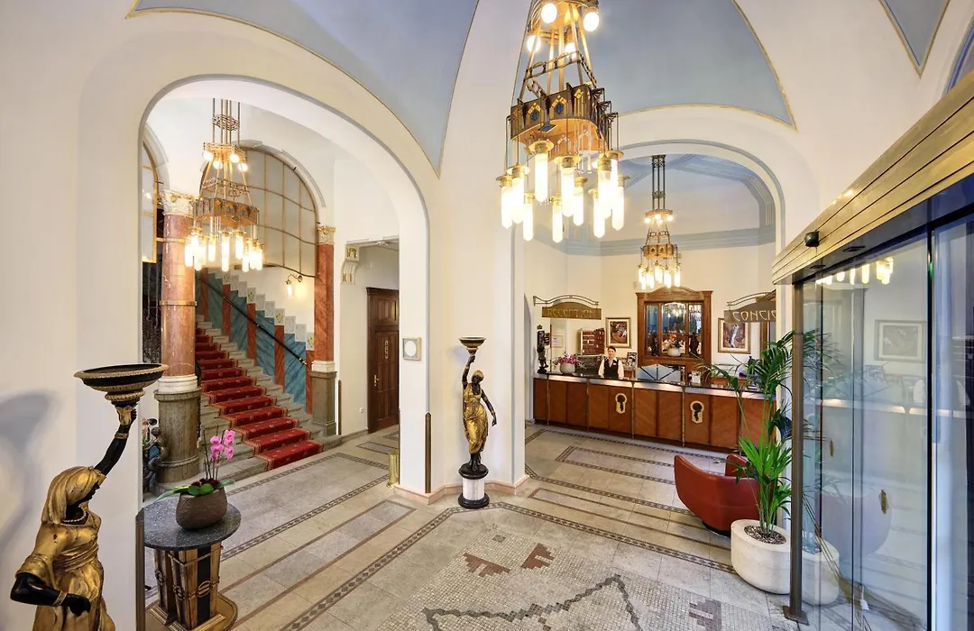 Hotel Paris Prague-1