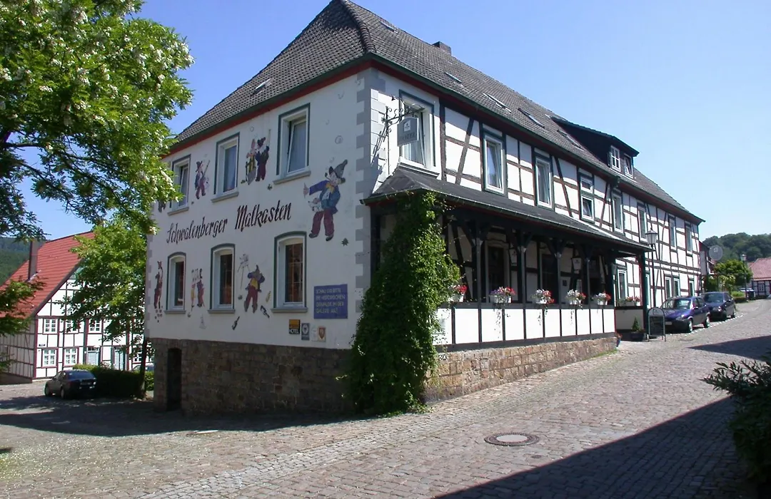 Hotel Schwalenberger Malkasten-1