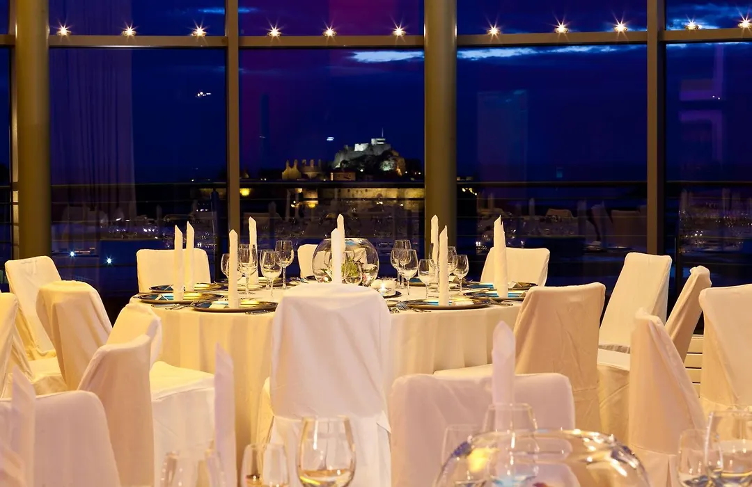 Radisson Blu Waterfront Hotel, Jersey-1