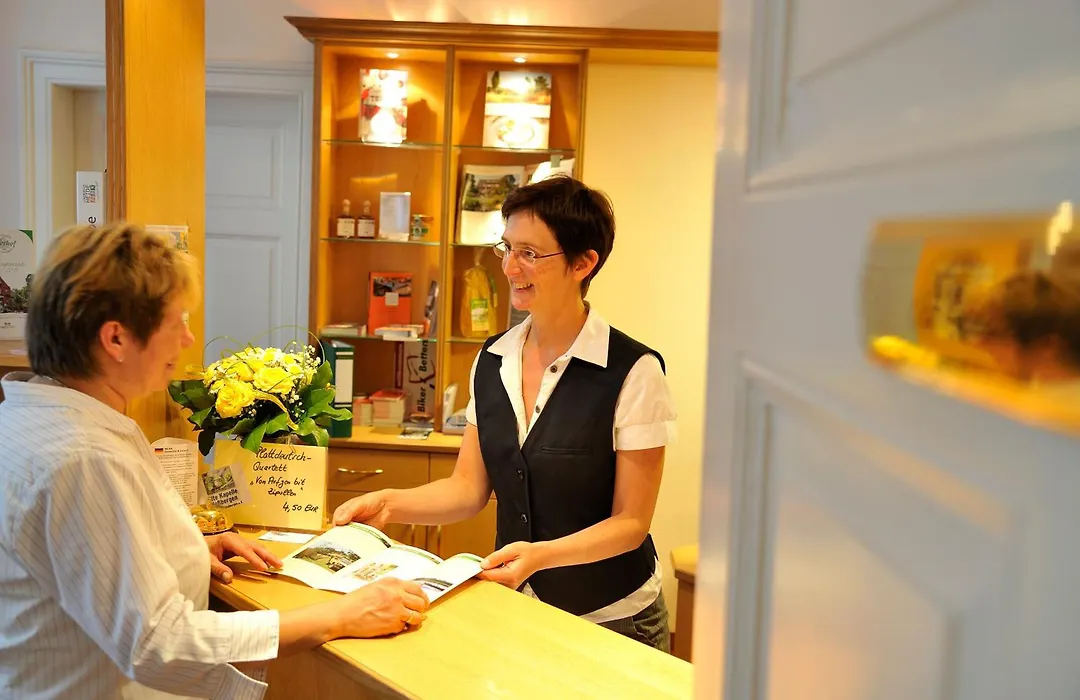 Land-gut-Hotel Allerhof-1
