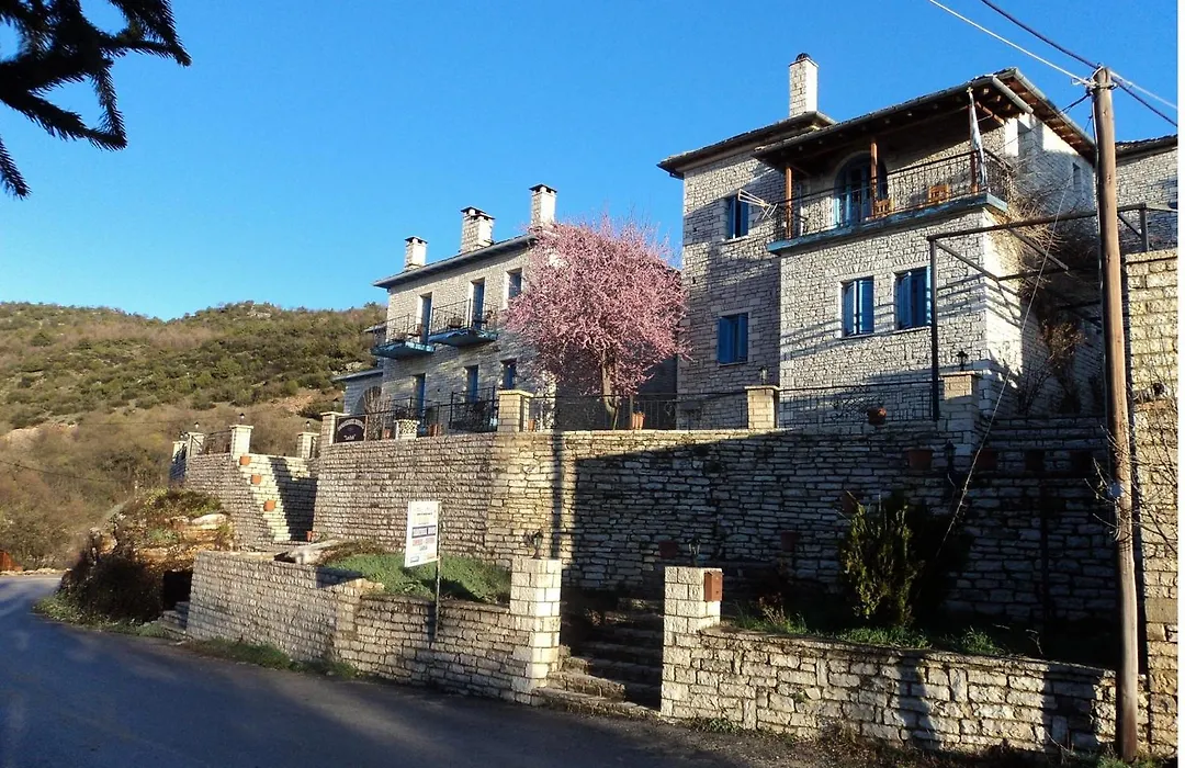 Hotel Ladias-1