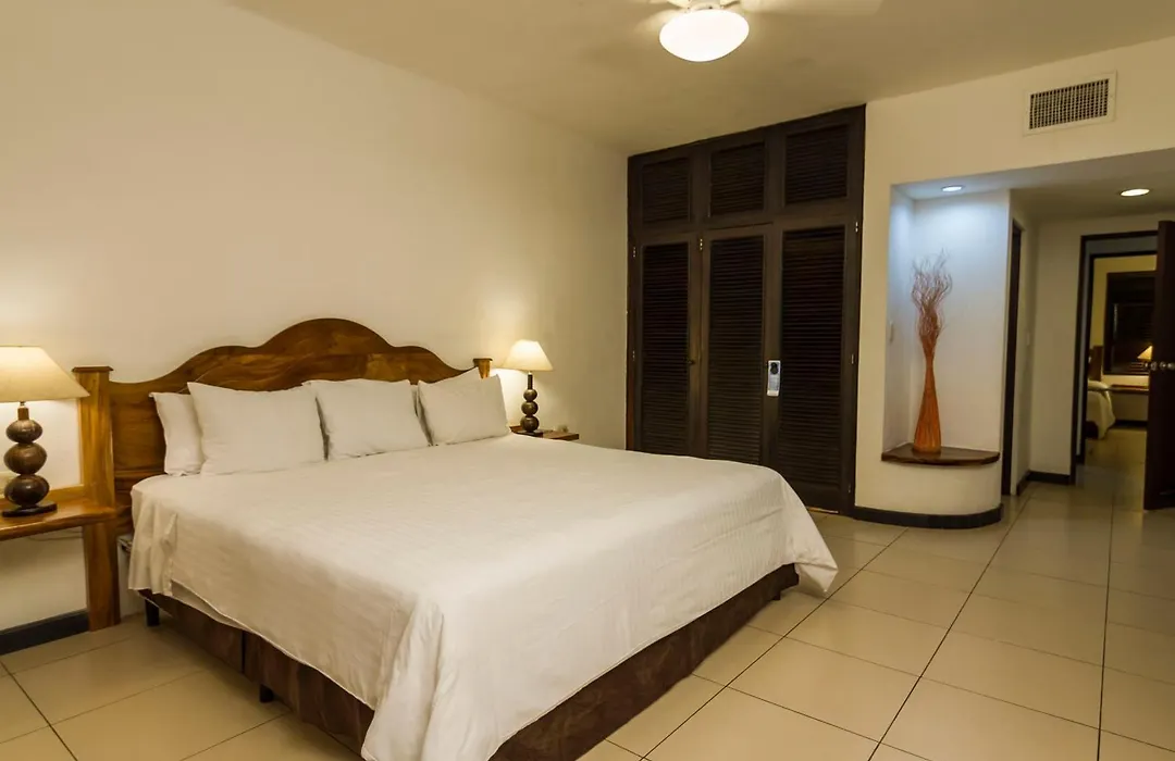 Hotel Soleil Pacifico-1