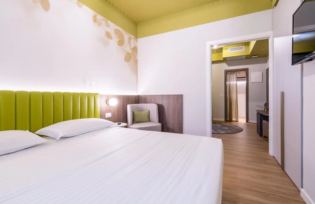 Hotel Regina Elena 57&Oro Bianco SPA-1