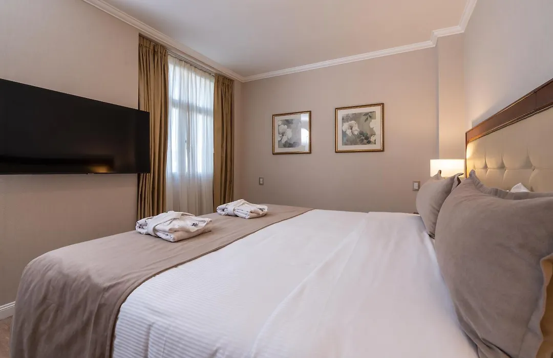 Hotel Intersur Recoleta-1