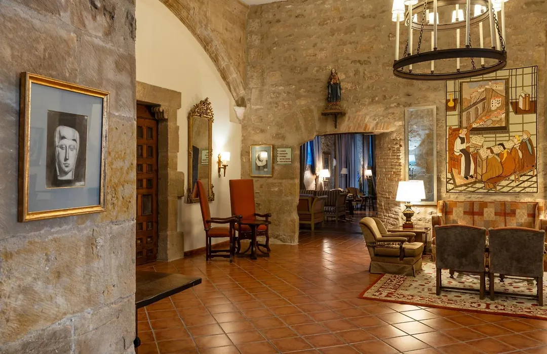 Parador De Sto. Domingo Bernardo De Fresneda-1