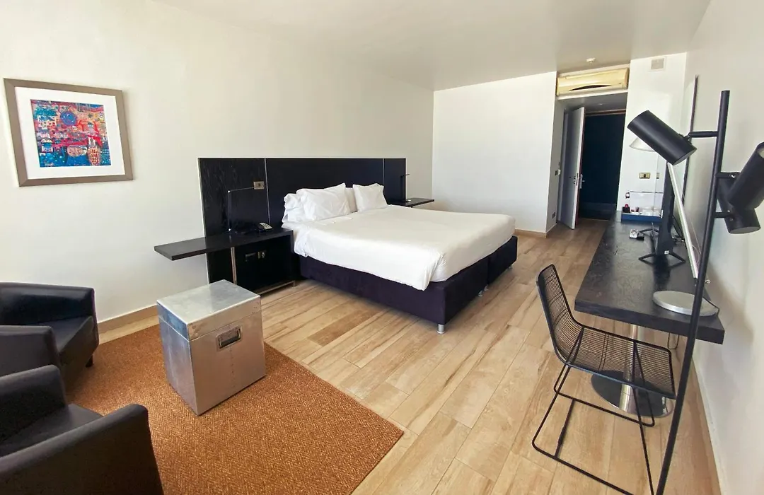 Radisson Blu Acqua Hotel & Spa Concon-1
