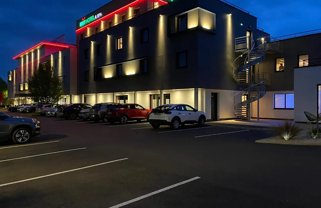 Brit Hotel Du Parc - Fougères-1