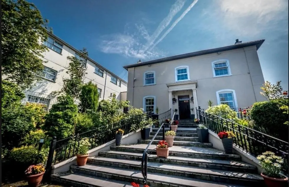 Drummond Hotel-1