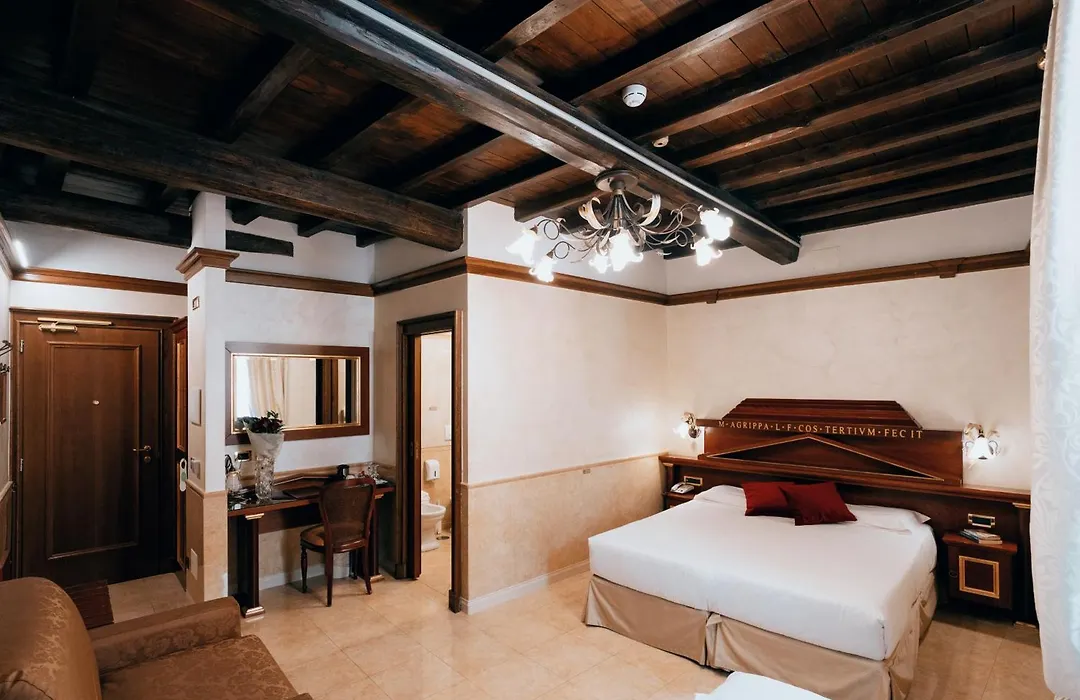 Hotel Pantheon-1