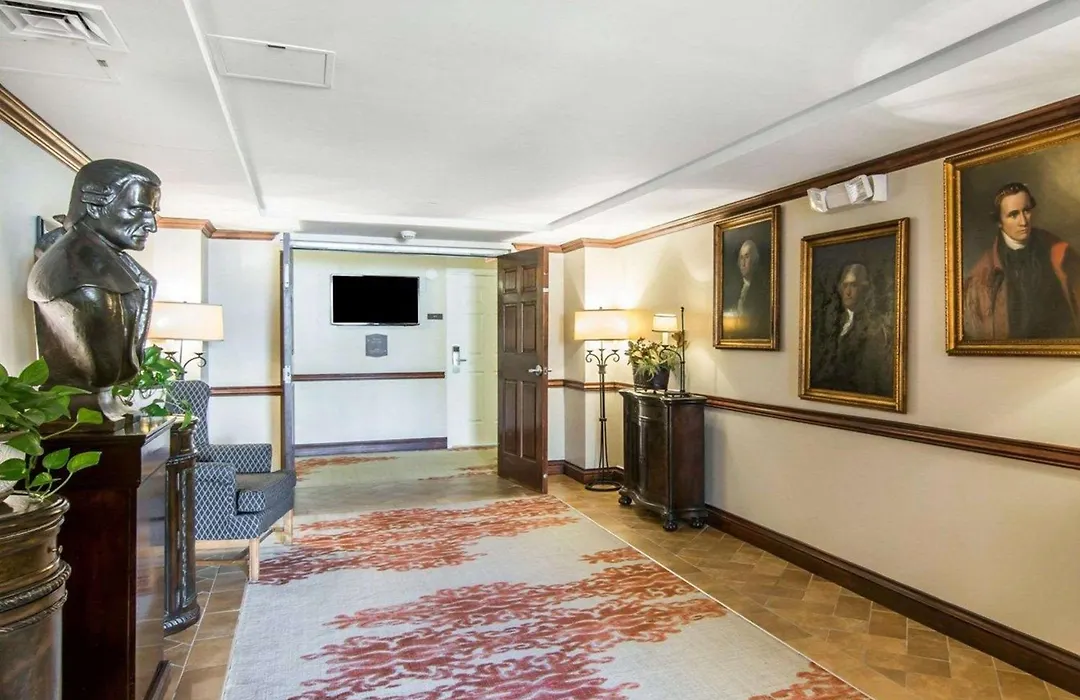 Bluegreen Vacations Patrick Henry Square, An Ascend Collection Resort-1